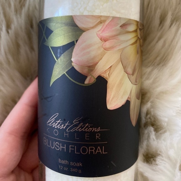 NWT - Kohler - blush floral bath soak salt - Picture 2 of 4